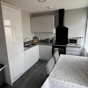 New 2 Bedroom First Floor Close To Apartment